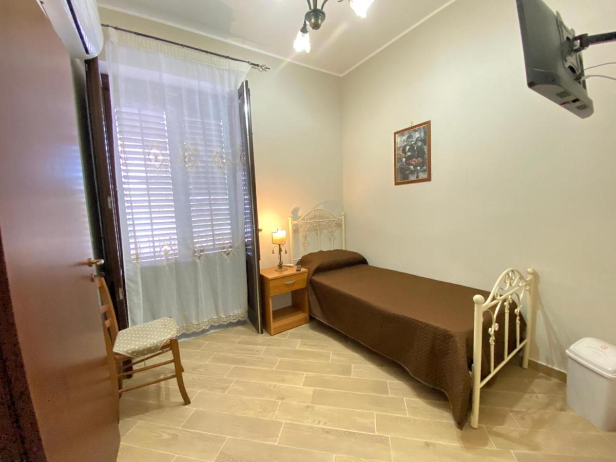 B&B Gloria Villabate Buitenkant foto